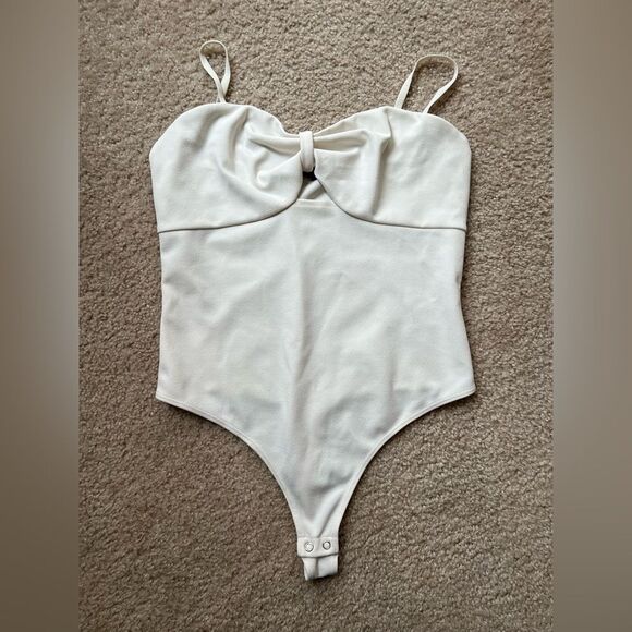 Express off white bow bodysuit - Picture 1 of 4